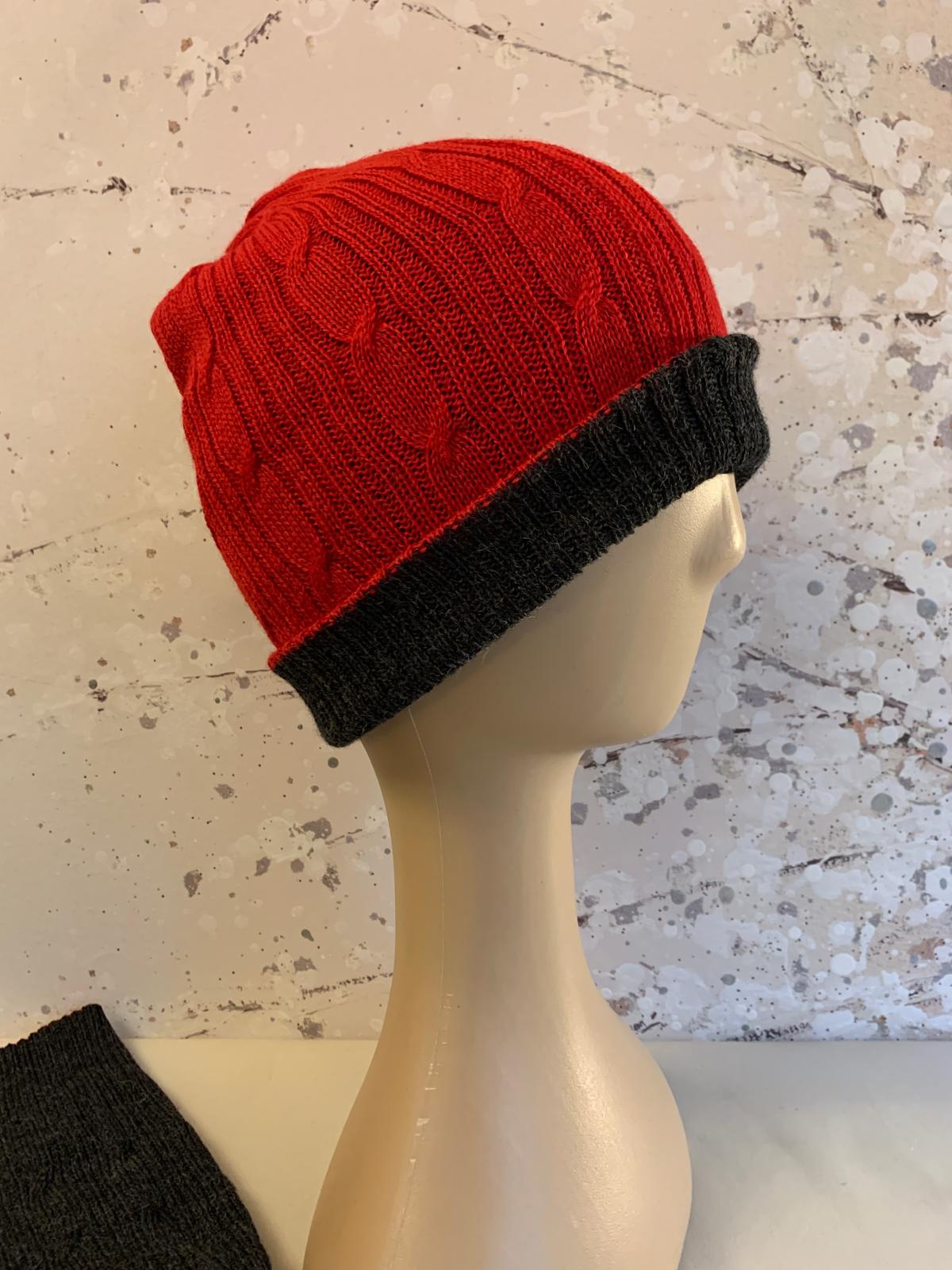 Reversible 100% Baby Alpaca Hat