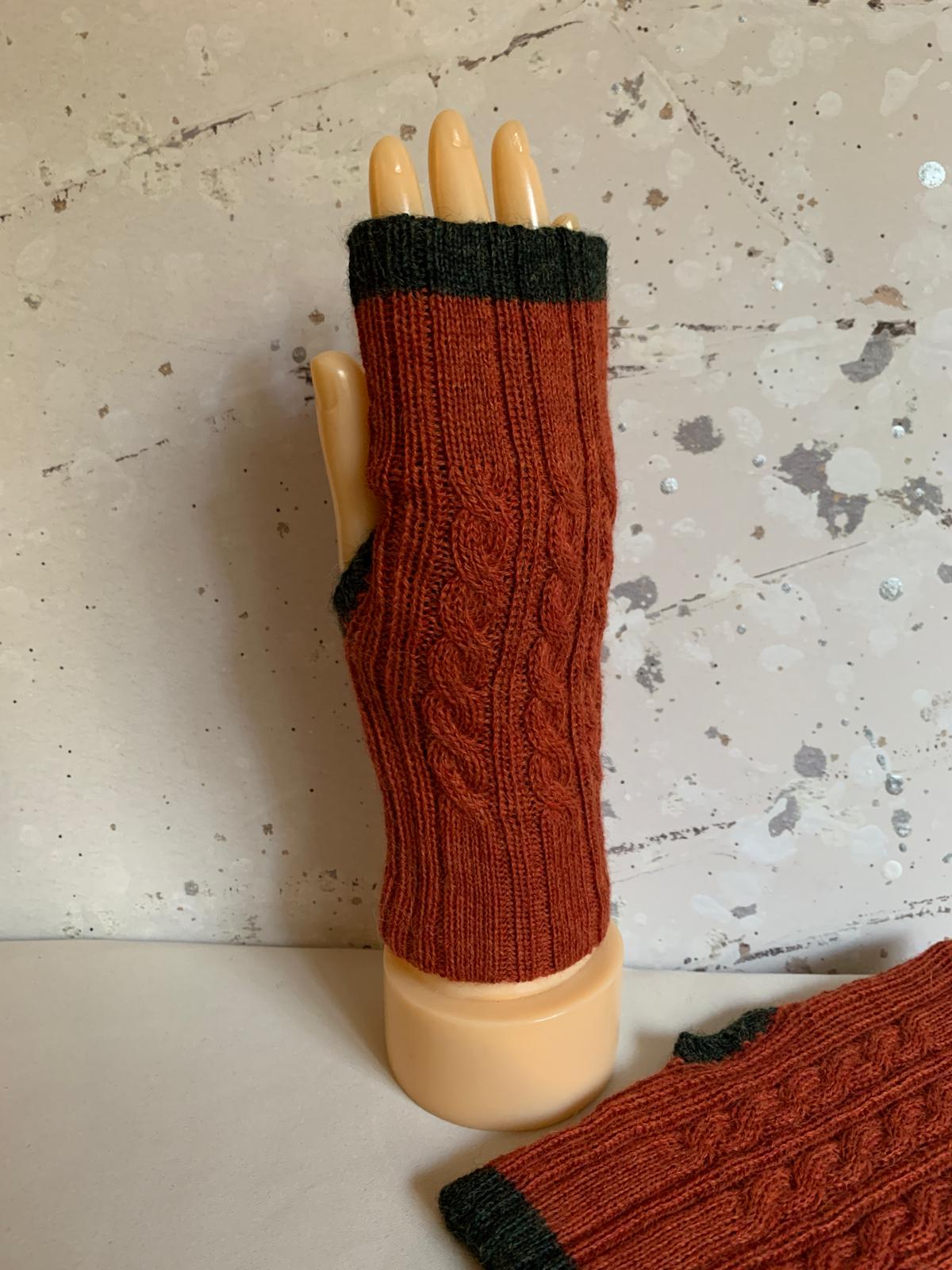 Reversible Dark Orange/Dark Green Mittens