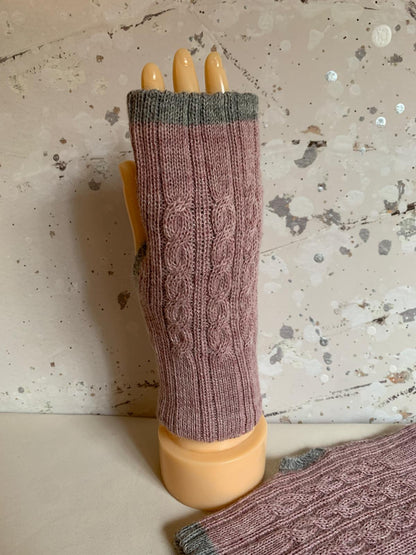 Reversible Pastel Pink/Gray Mittens