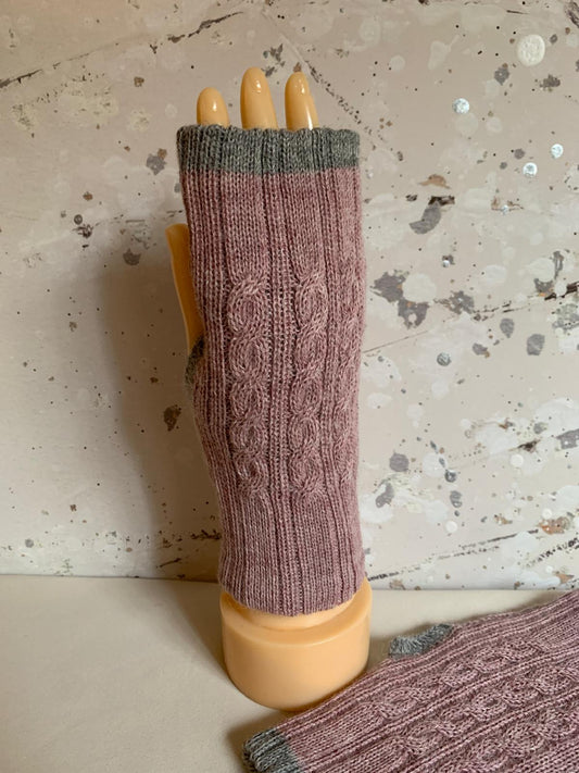 Reversible Pastel Pink/Gray Mittens