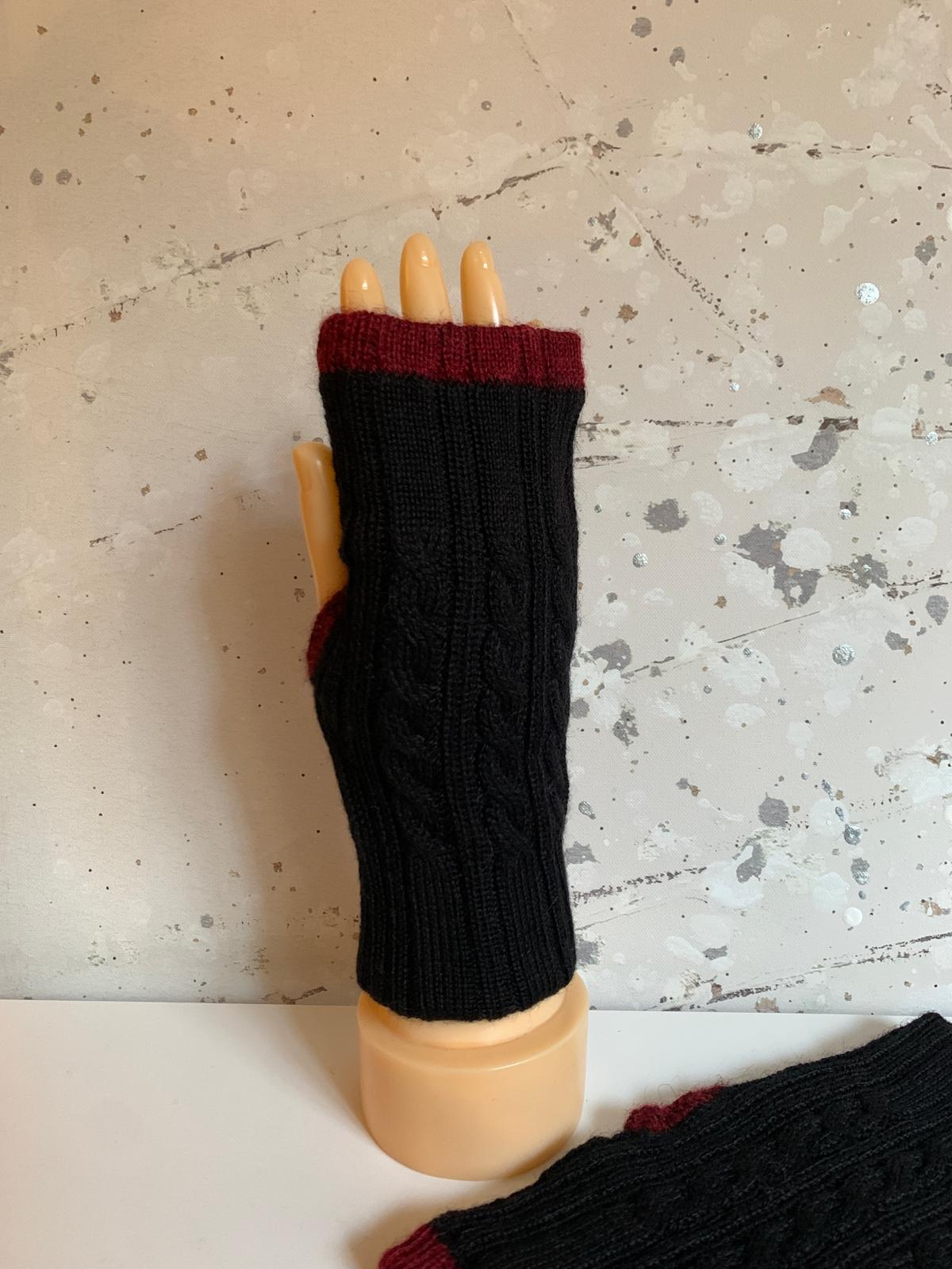 Reversible Black/Dark Red