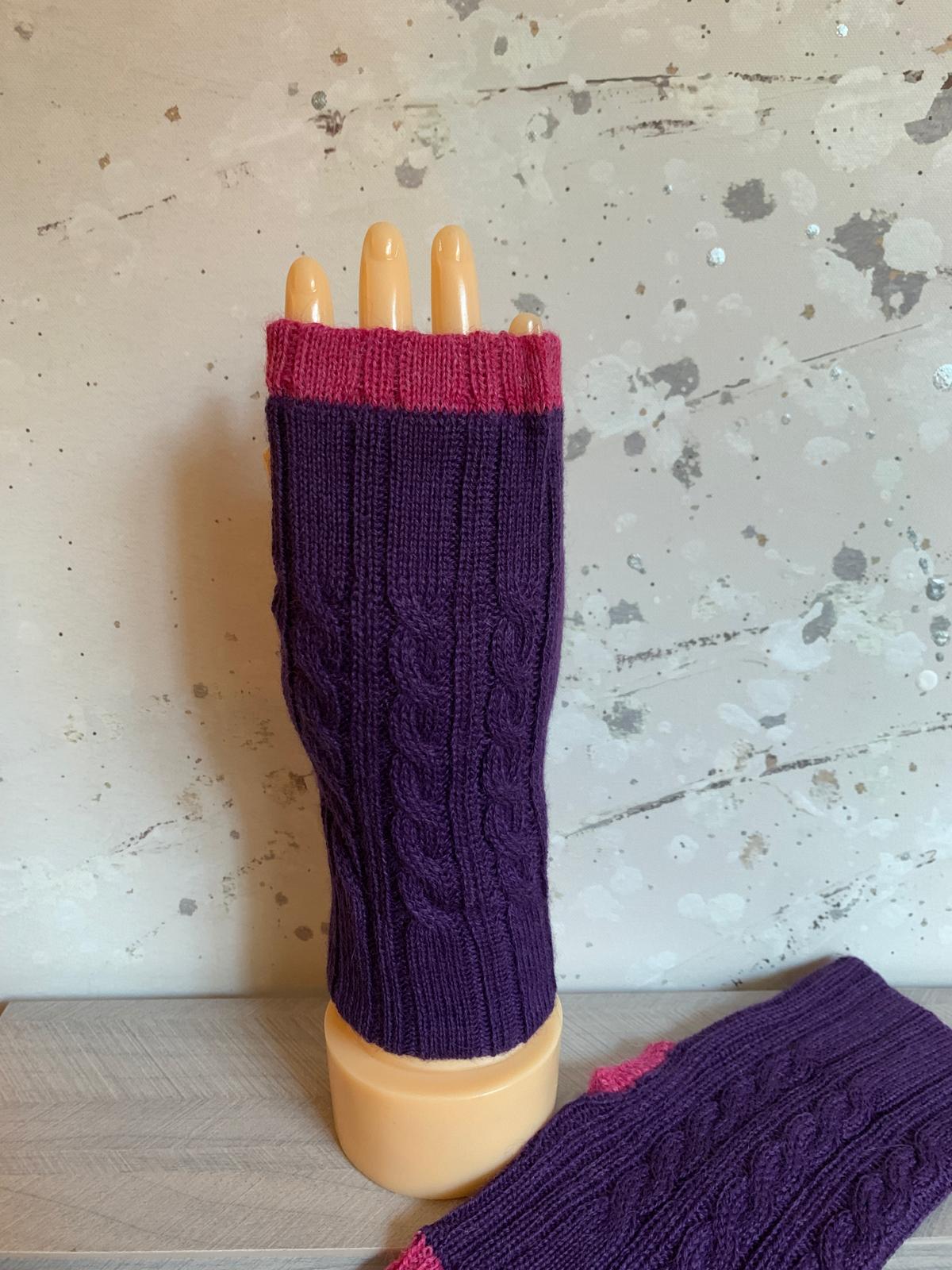 Reversible Purple/Fuchsia Mittens