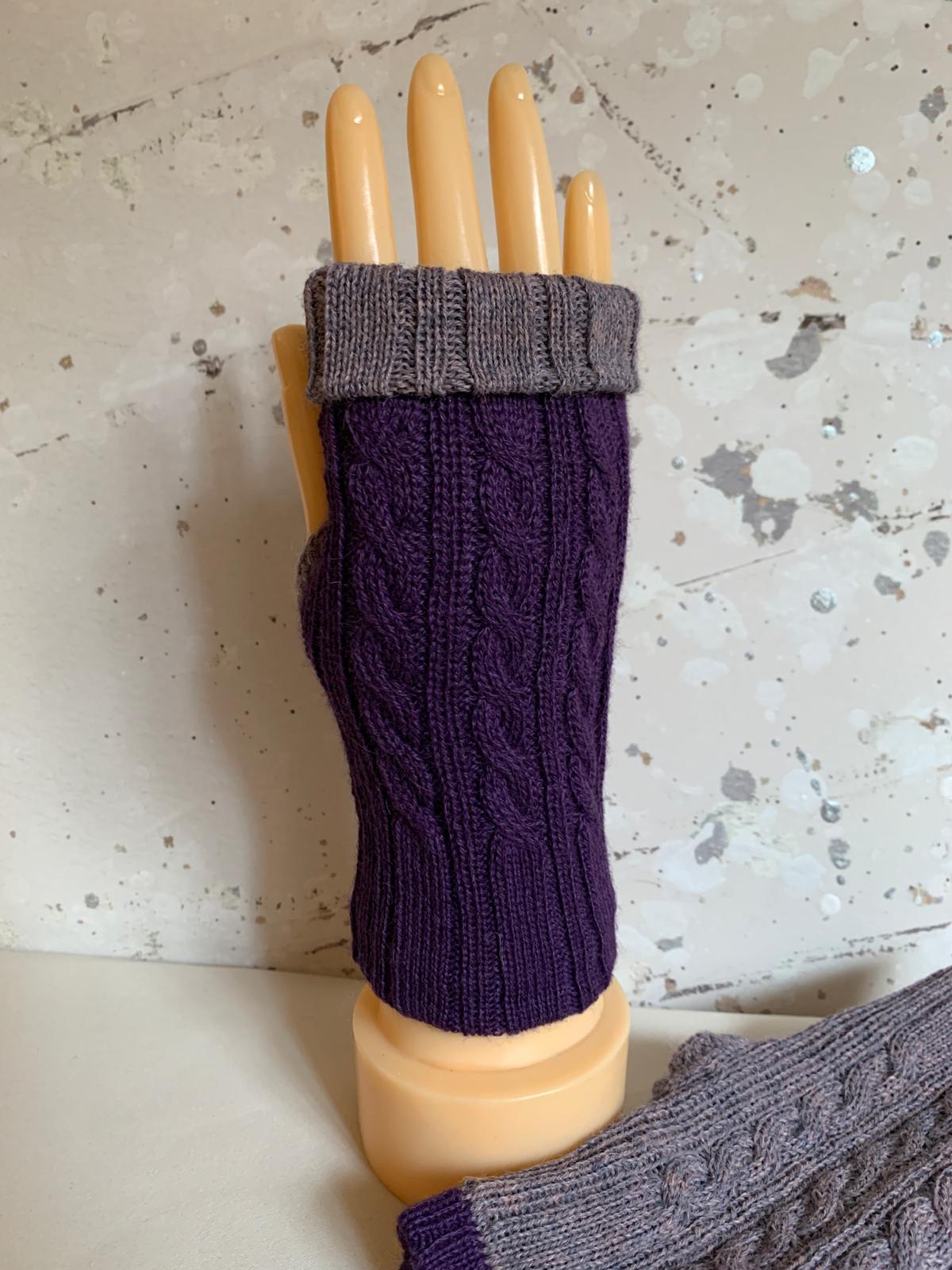 Reversible Purple/Gray Mittens