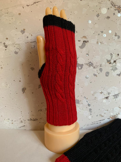 Reversible Red/Black Mittens