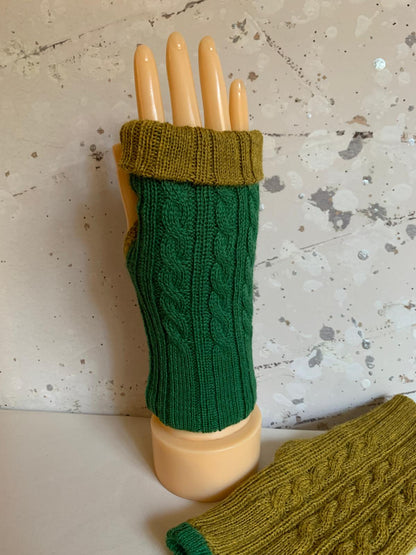 Reversible Green/Mustard Mittens