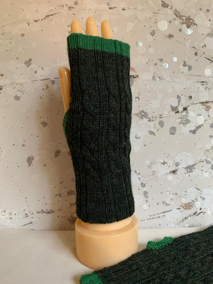 Reversible Dark Green/Green Mittens